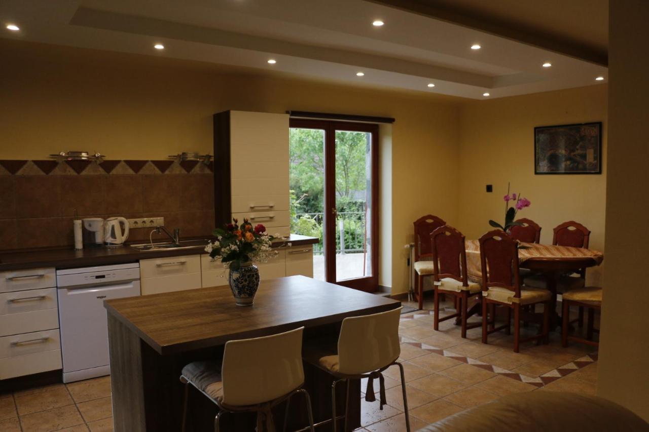 Flower Home Сентендре Екстер'єр фото
